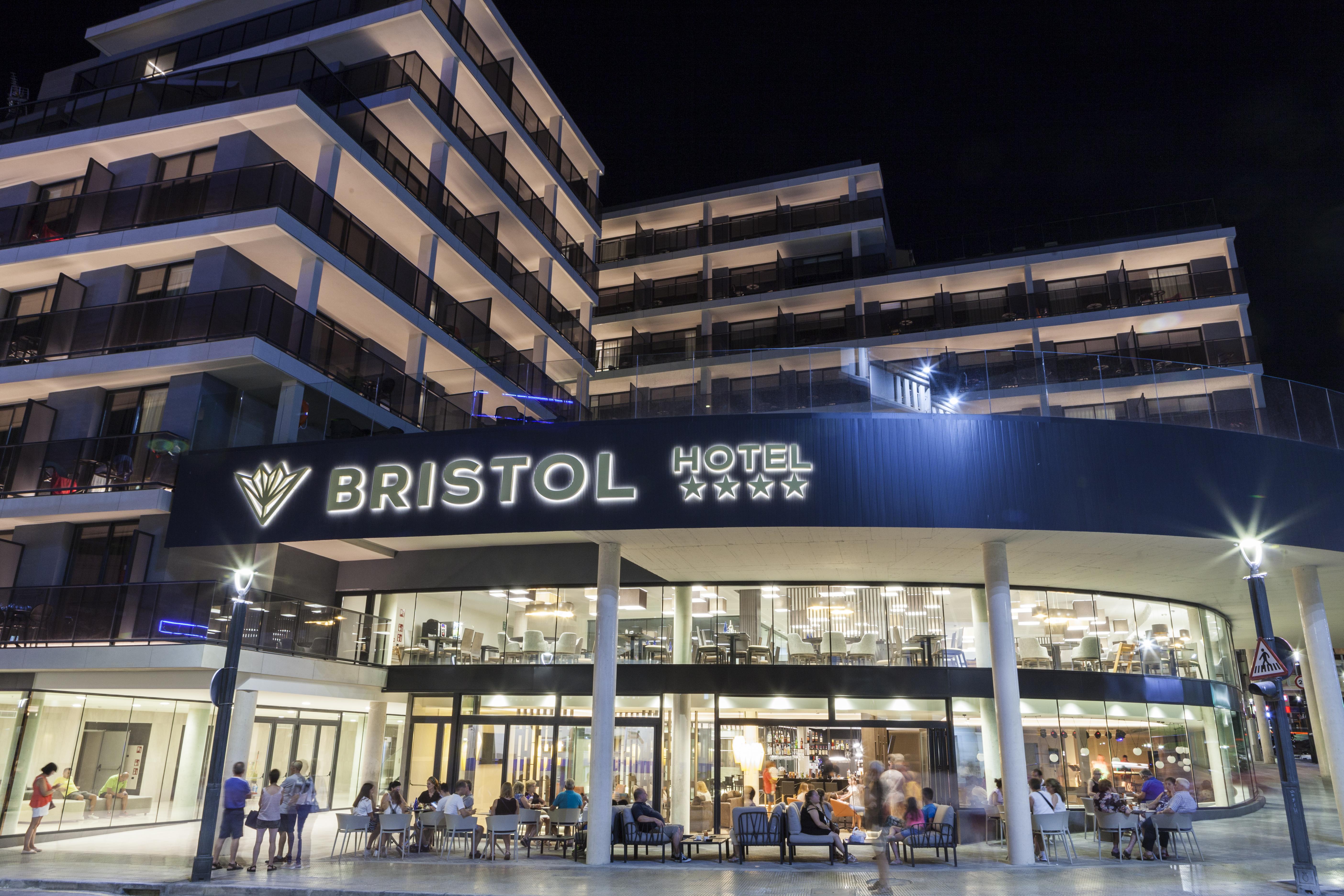 Hotel Bristol 4 Sup เบนิดอร์ม ภายนอก รูปภาพ