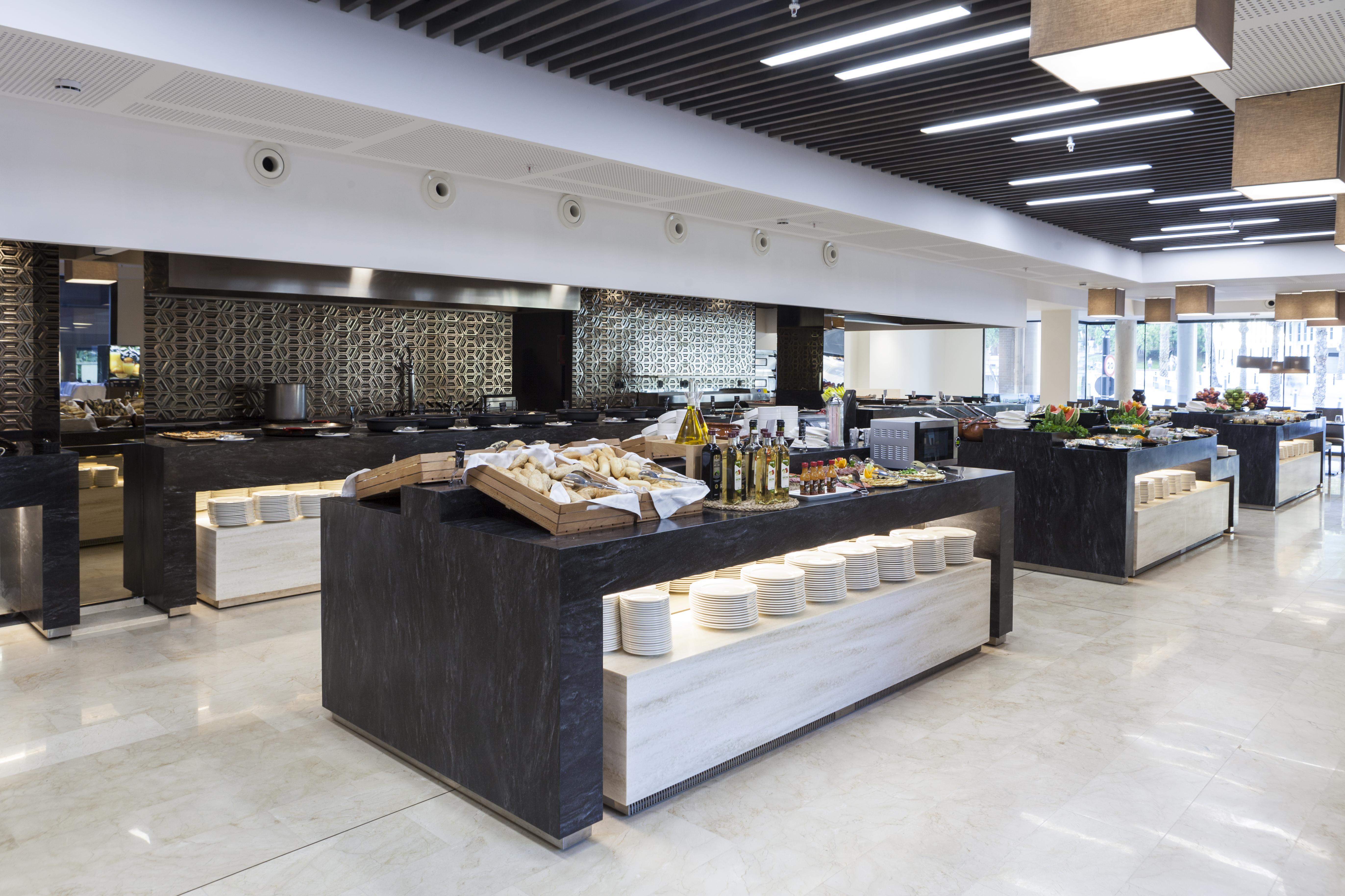 Hotel Bristol 4 Sup เบนิดอร์ม ภายนอก รูปภาพ