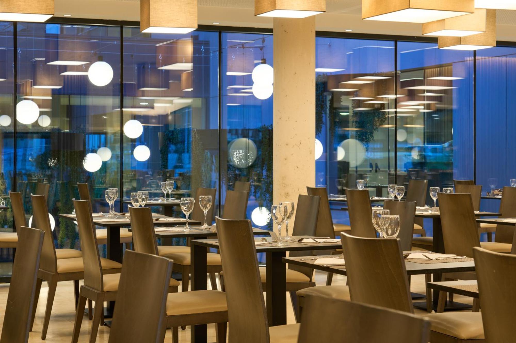 Hotel Bristol 4 Sup เบนิดอร์ม ภายนอก รูปภาพ